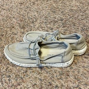EUC grey / gray Hey Dudes.  Women’s size 7.